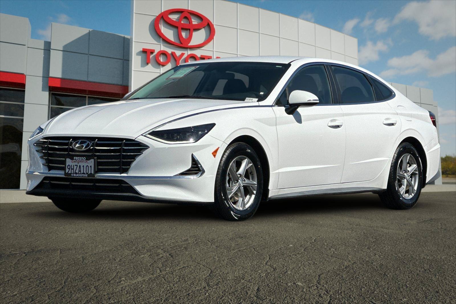 Used 2023 Hyundai Sonata SE FWD image 7