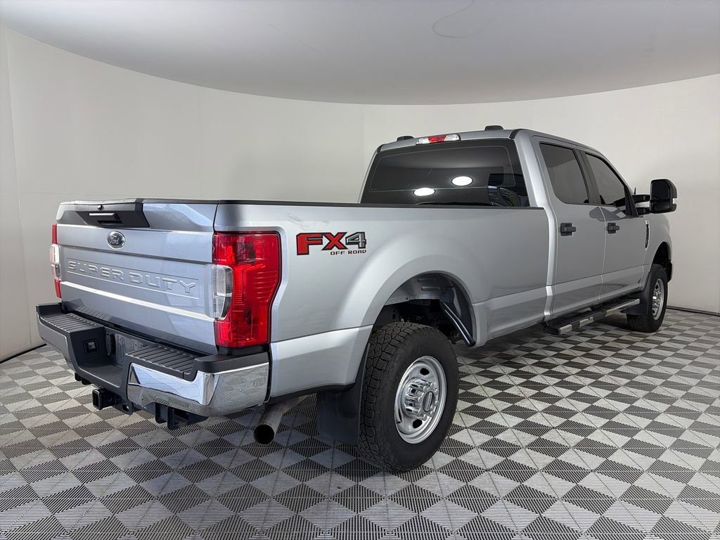 Used 2022 Ford F250 XL w/ Power Equipment Group AWD/4WD image 7