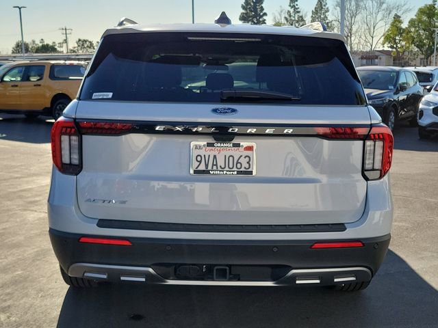 Used 2025 Ford Explorer Active w/ Active Comfort Package RWD image 21