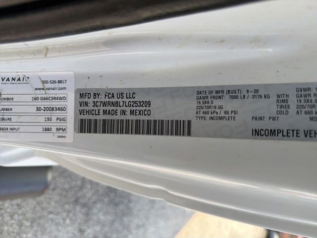 Used 2020 RAM 5500 Tradesman w/ Safety Group AWD/4WD image 21