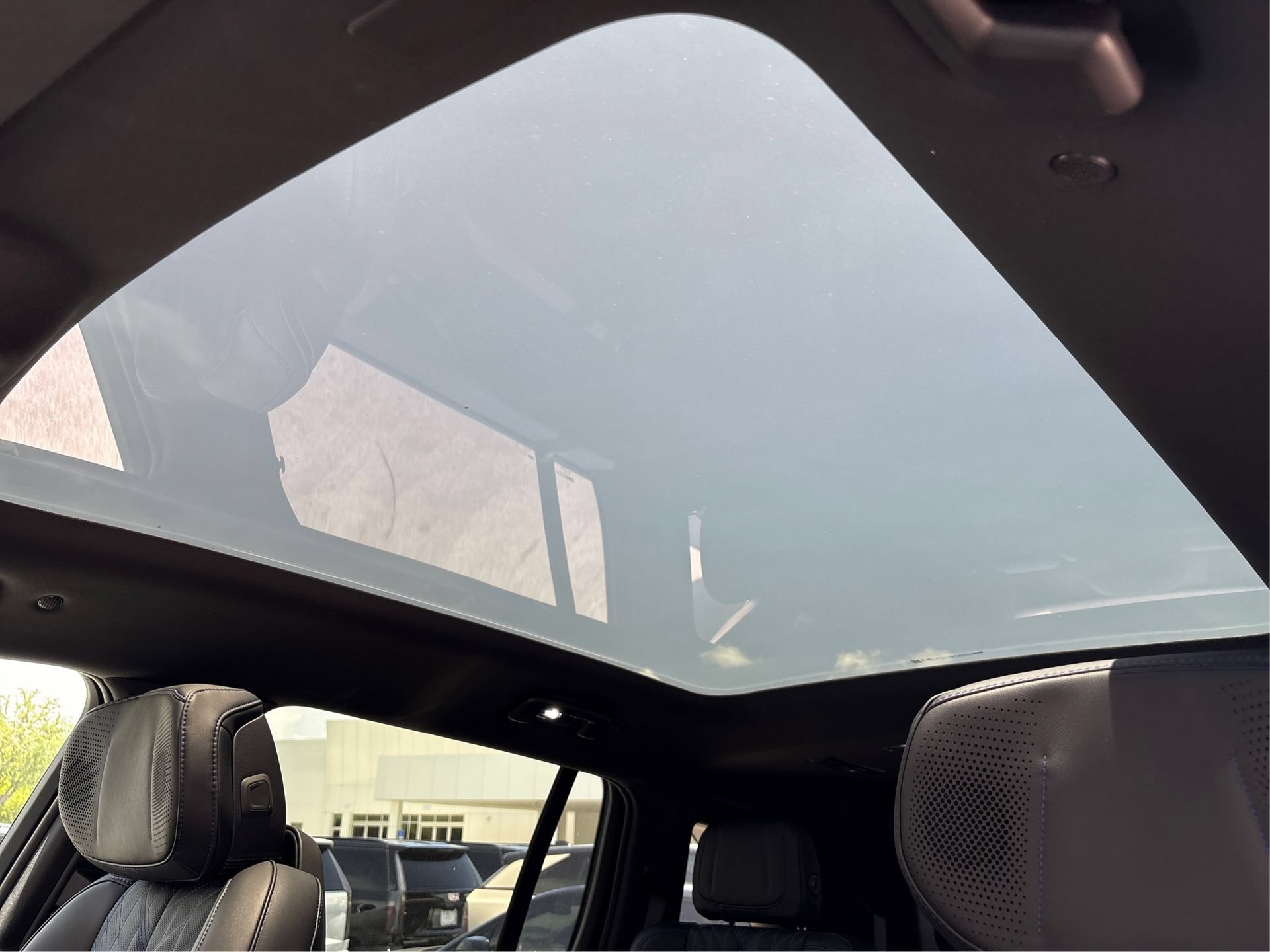 New 2026 Cadillac Escalade IQ Luxury 1 w/ LPO, Etrunk Organizer Package AWD/4WD image 31