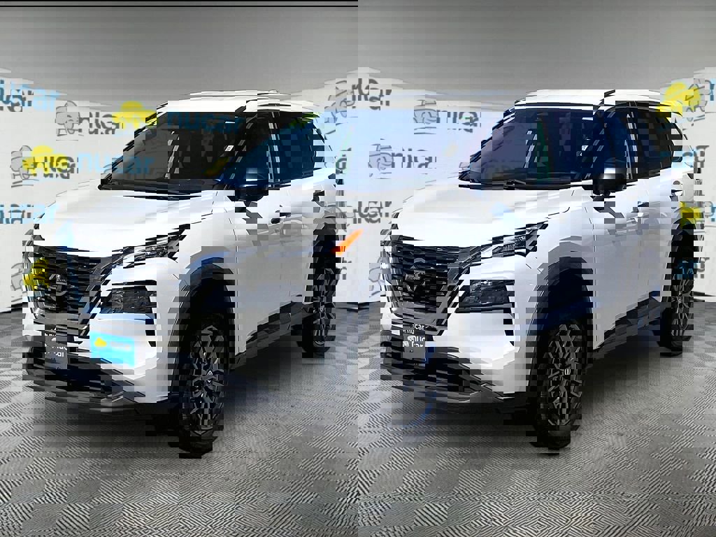 Used 2021 Nissan Rogue S AWD/4WD image 3