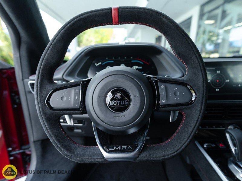 Used 2025 Lotus Emira image 6