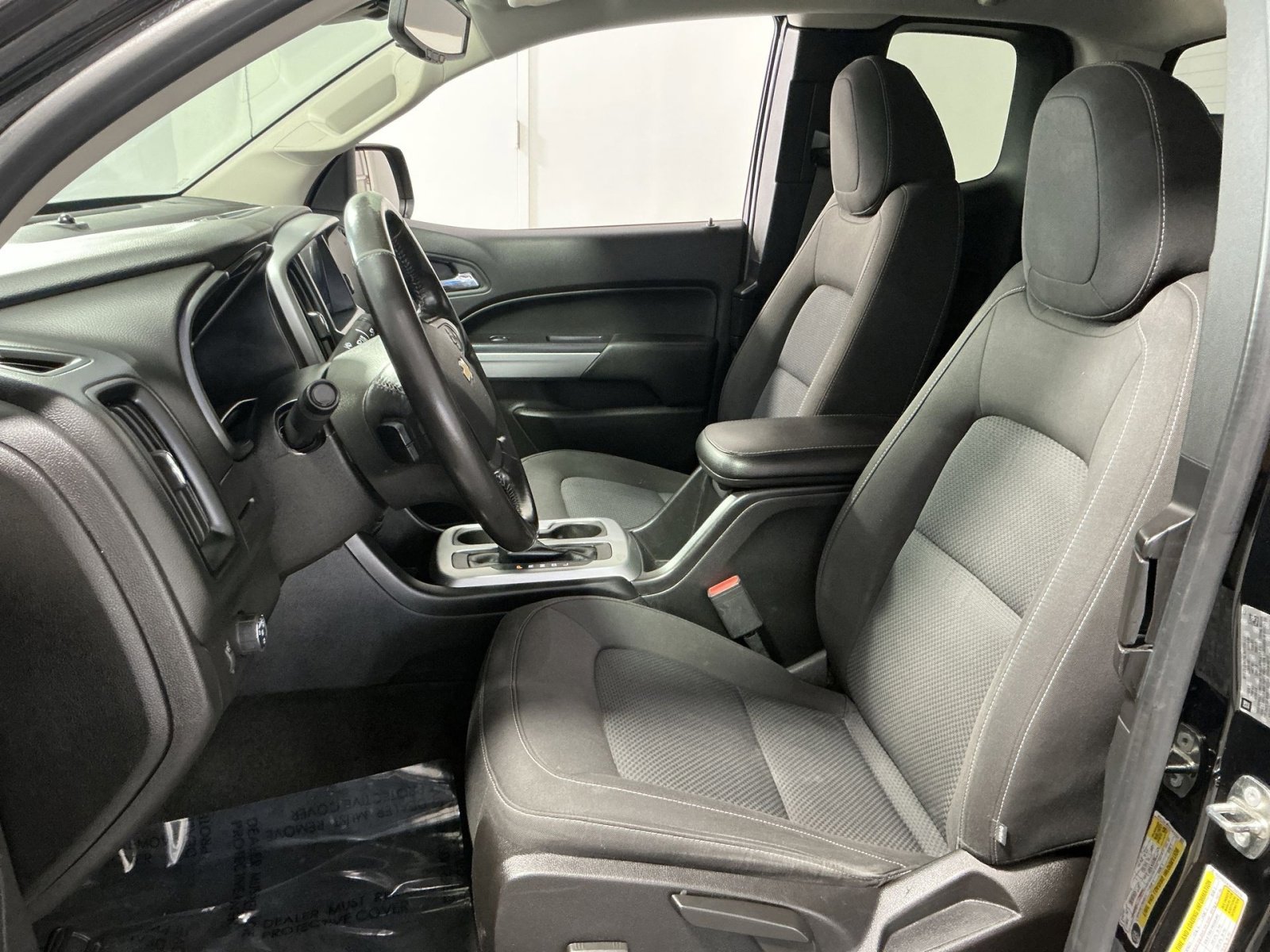 Used 2017 Chevrolet Colorado LT w/ LT Convenience Package image 21