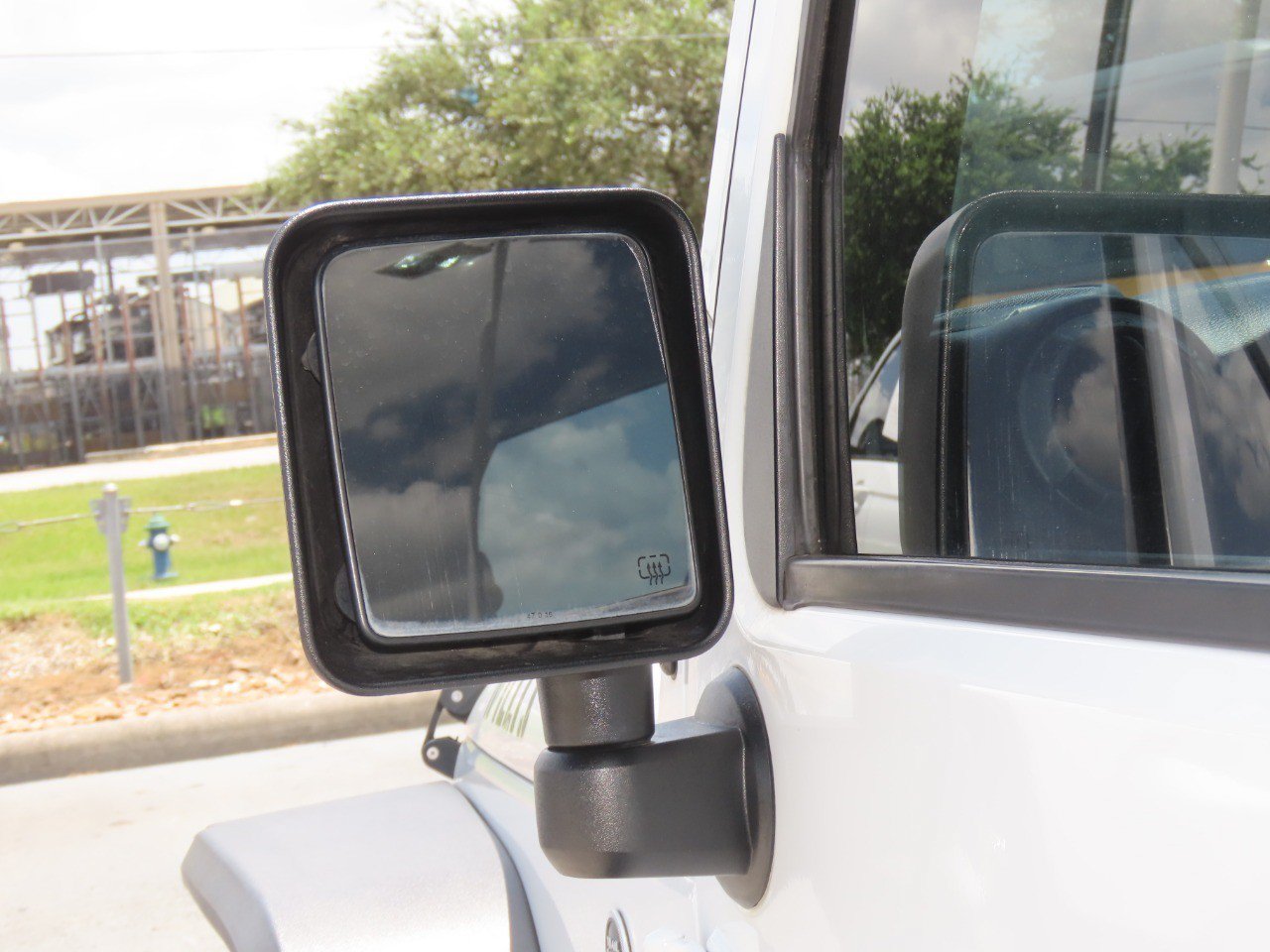 Used 2017 Jeep Wrangler Sport AWD/4WD image 18
