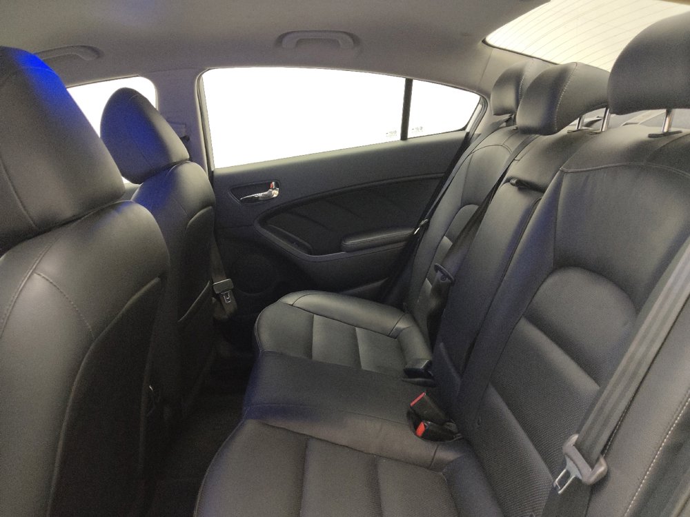 Used 2017 Kia Forte EX image 18