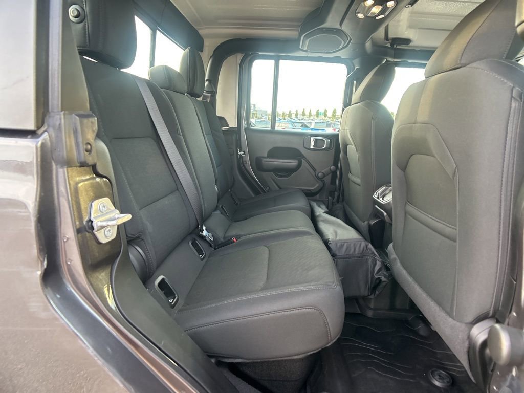 Used 2021 Jeep Gladiator Sport AWD/4WD image 36