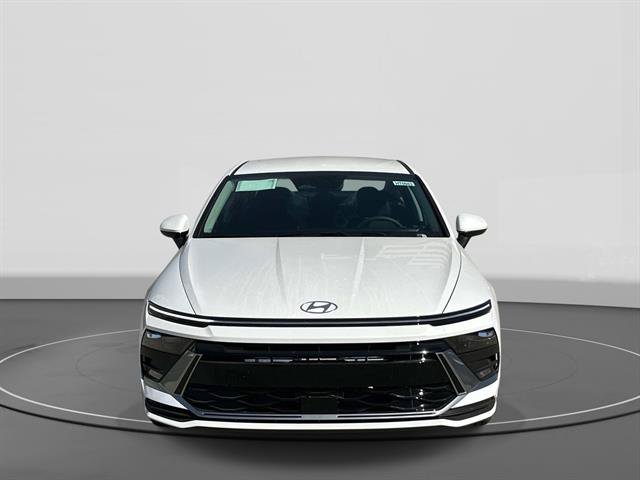 New 2026 Hyundai Elantra SE FWD image 2