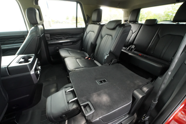 Used 2019 Ford Expedition Platinum RWD image 25