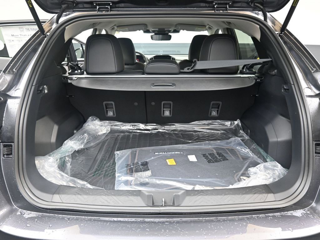New 2026 Subaru Crosstrek 2.5i Limited w/ Crosstrek Mirror Package image 17