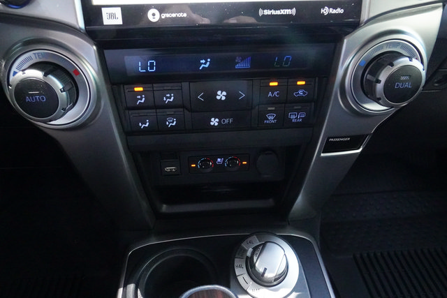 Used 2023 Toyota 4Runner Limited AWD/4WD image 18
