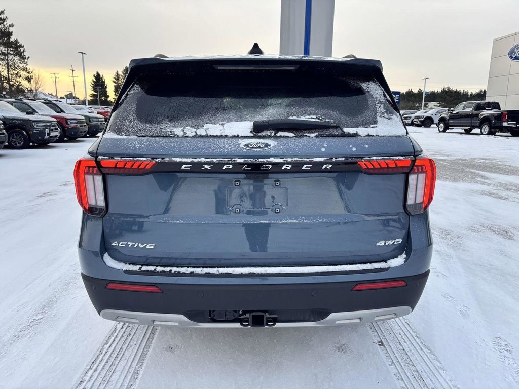 New 2026 Ford Explorer Active w/ Active Comfort Package image 4