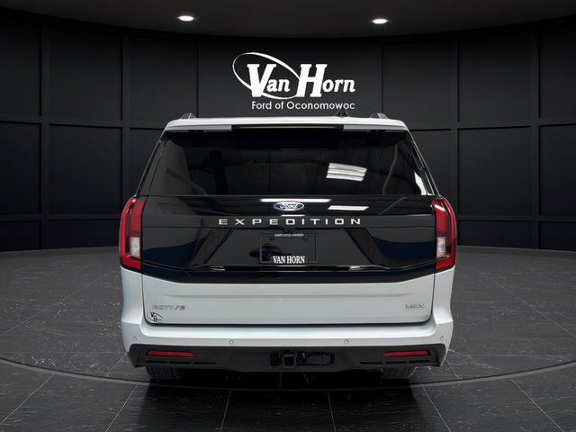 Used 2025 Ford Expedition Max Active AWD/4WD image 6