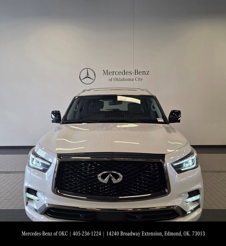 Used 2023 INFINITI QX80 Premium Select w/ All-Season Package image 2