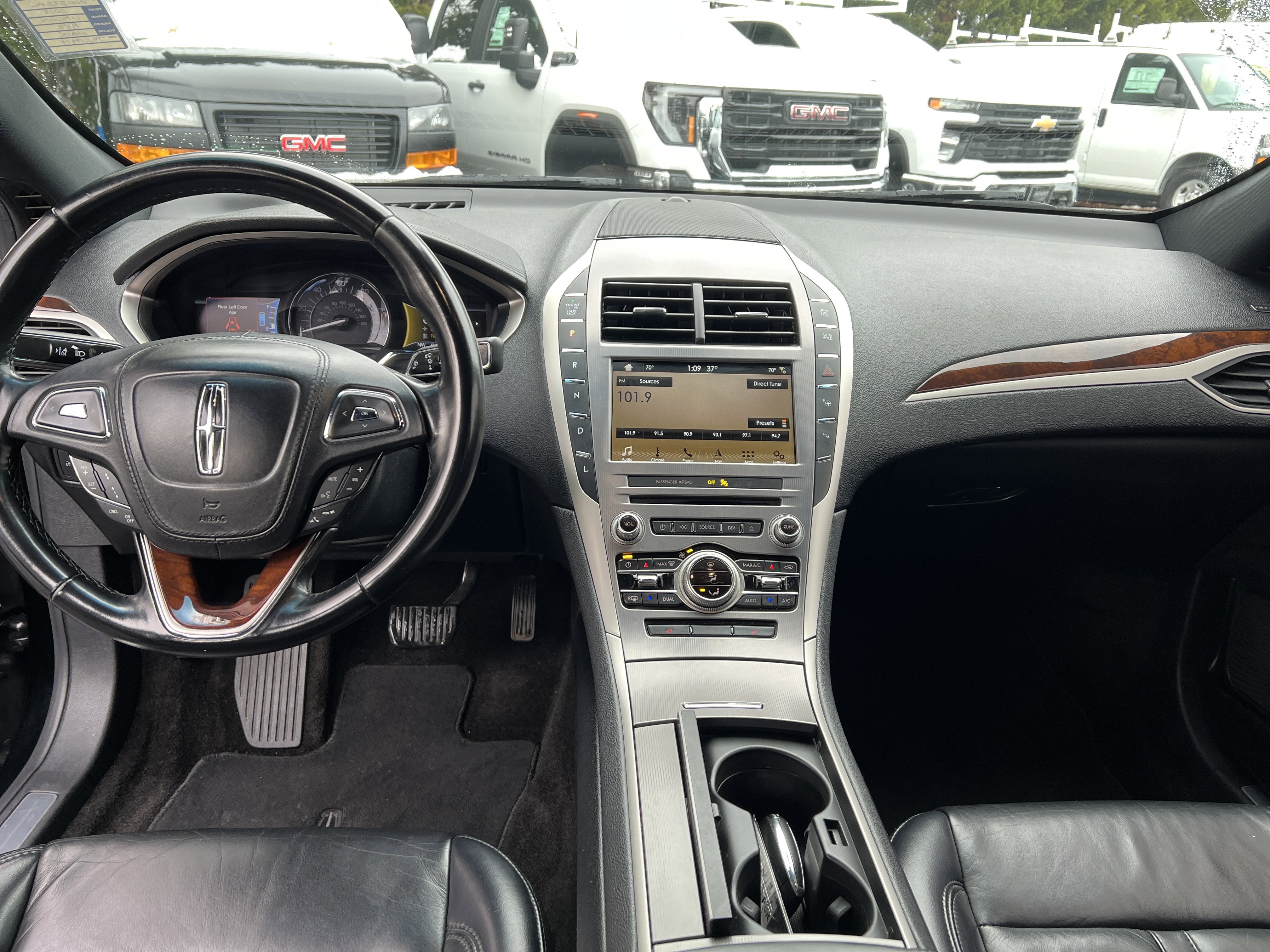 Used 2018 Lincoln MKZ Select w/ Technology Package image 29