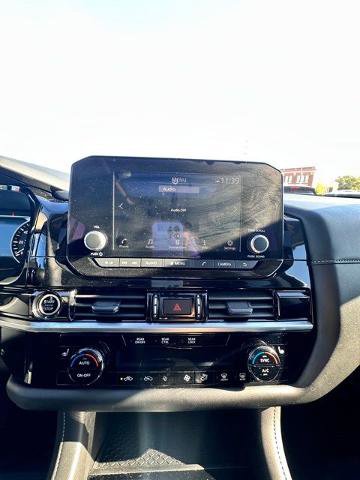 Certified 2024 Nissan Pathfinder SV w/ SV Premium Package image 20