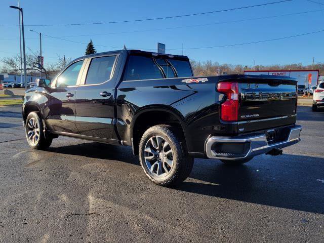 Used 2023 Chevrolet Silverado 1500 LT image 3