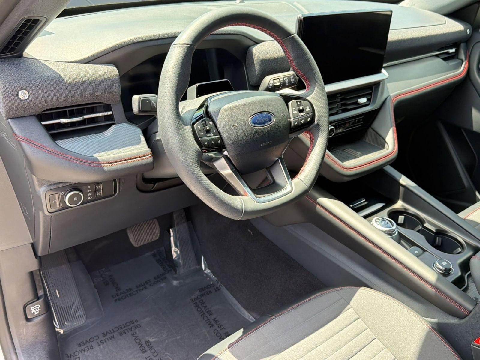 Used 2025 Ford Explorer ST-Line w/ Premium Package RWD image 4