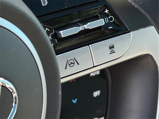 Certified 2024 Hyundai Tucson Limited image 11