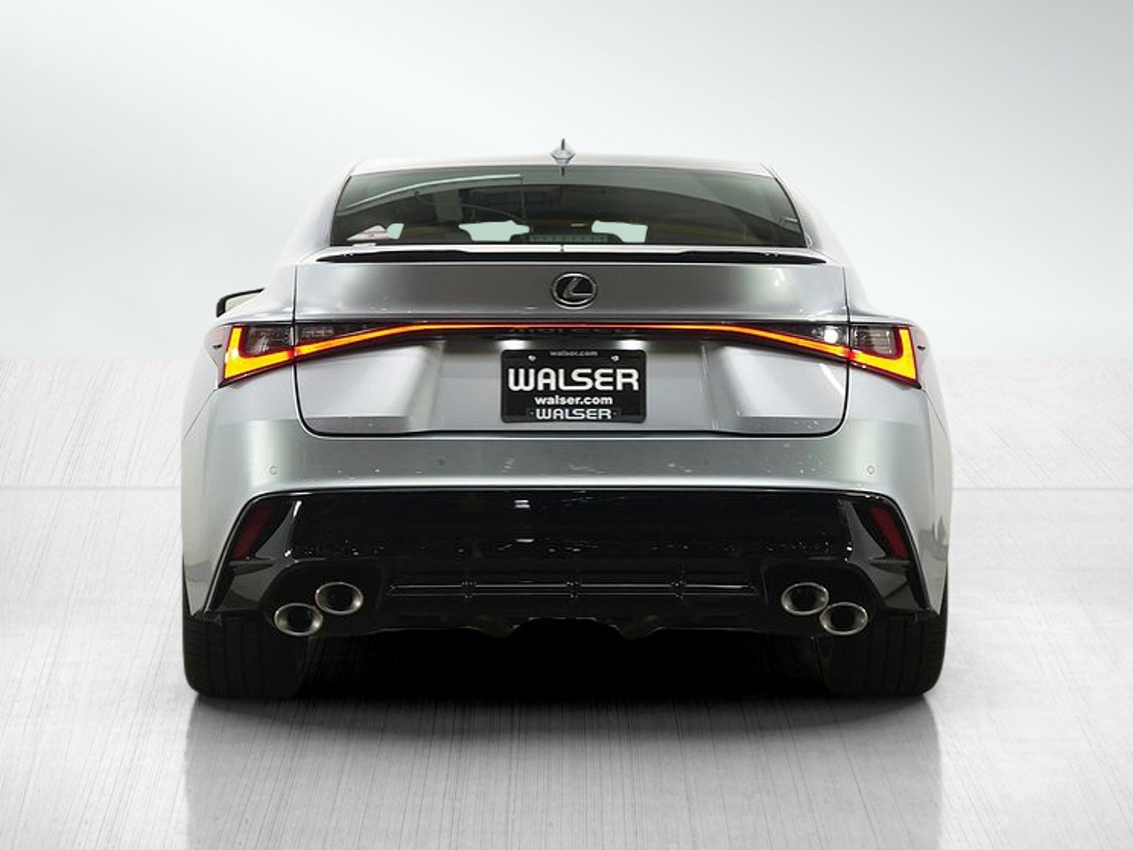 Used 2024 Lexus IS 500 RWD image 4