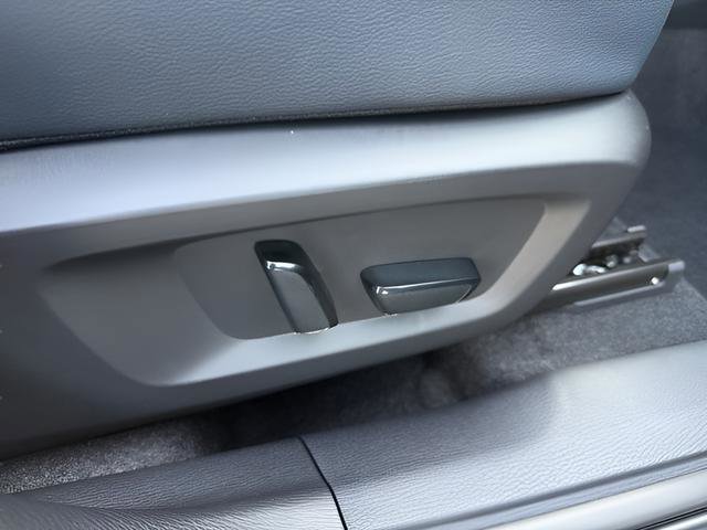New 2026 Mitsubishi Outlander SEL FWD image 25