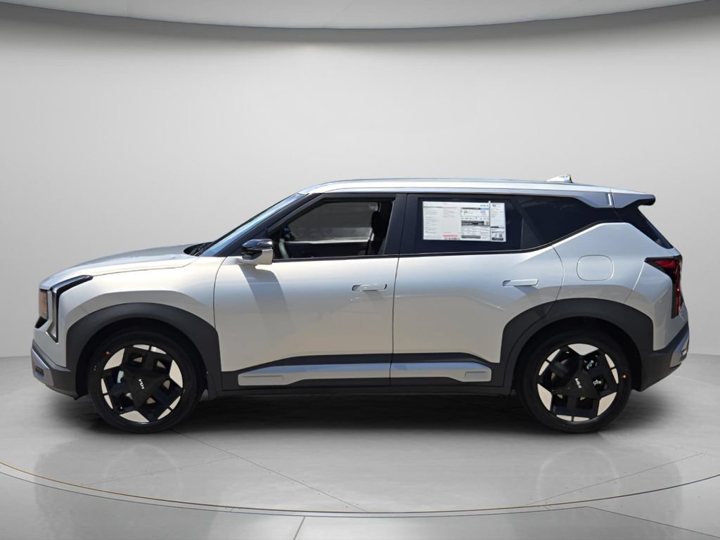 New 2027 Kia Seltos S FWD image 2