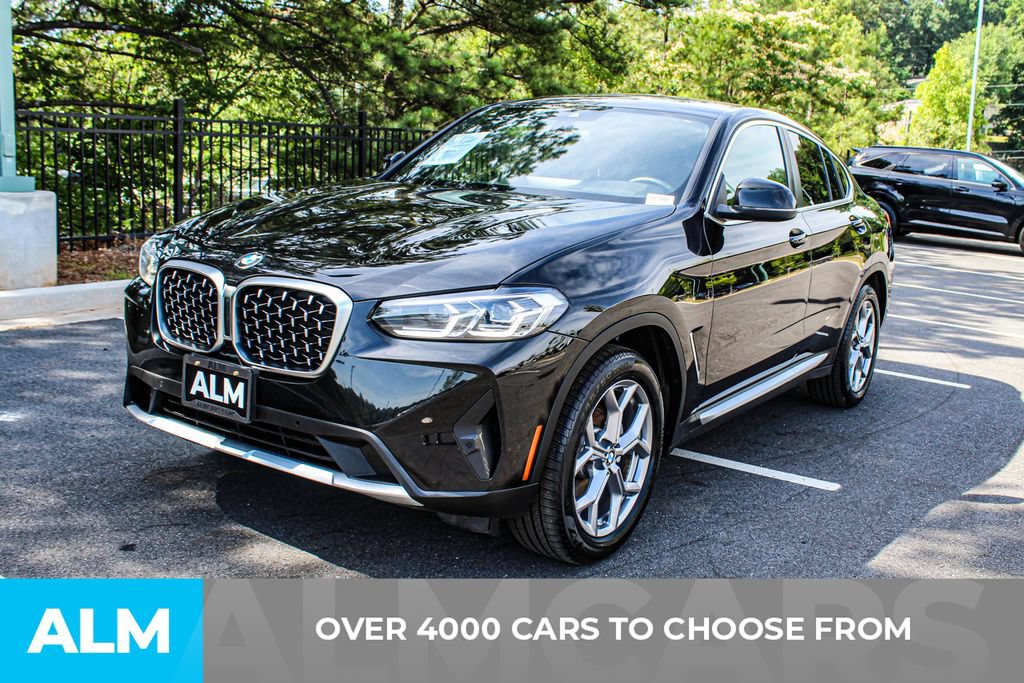 Used 2025 BMW X4 xDrive30i AWD/4WD image 2
