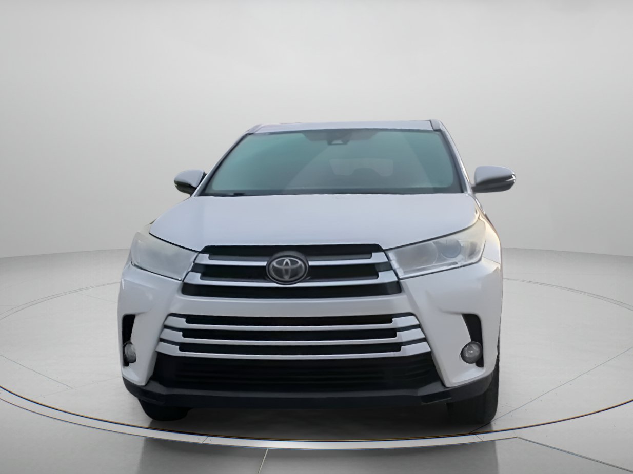 Used 2017 Toyota Highlander XLE AWD/4WD image 8