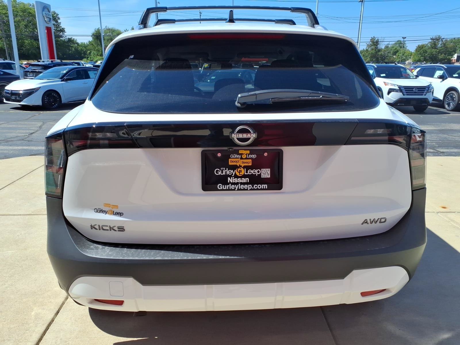 New 2027 Nissan Kicks SV AWD/4WD image 8