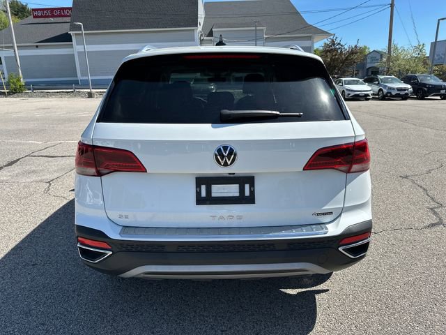 Certified 2023 Volkswagen Taos SE w/ Panoramic Sunroof Package AWD/4WD image 8