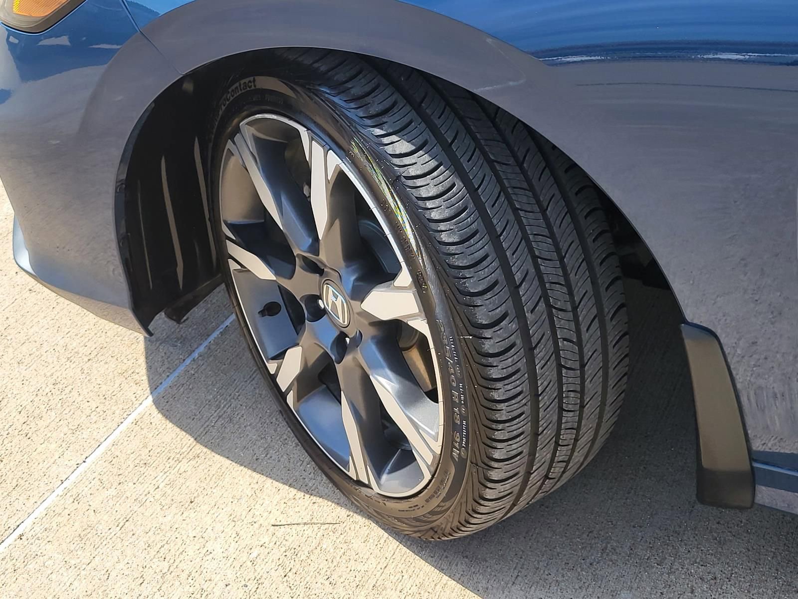 Used 2025 Honda Civic Sport Touring image 9