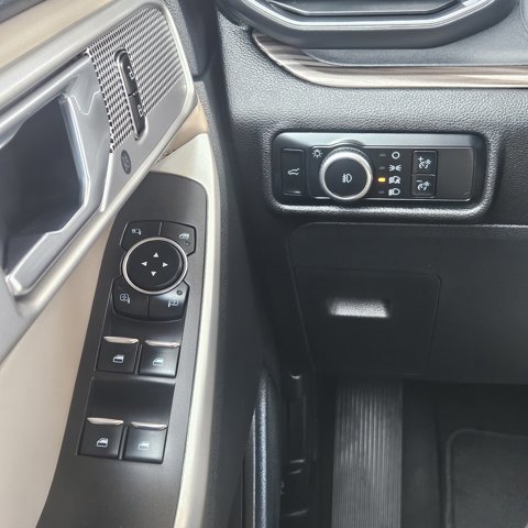 Certified 2023 Ford Explorer Limited image 23