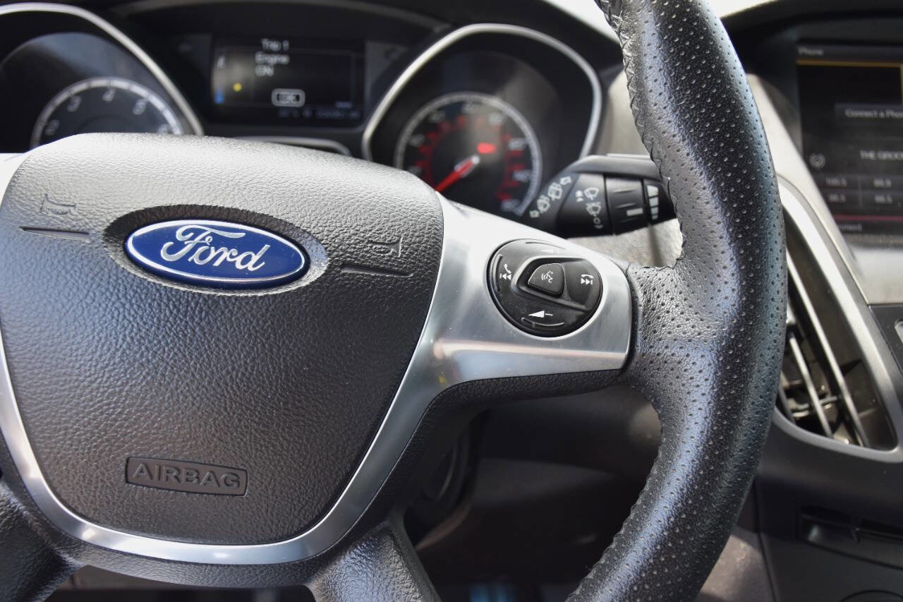 Used 2014 Ford Focus ST w/ Equipment Group 202A FWD image 25