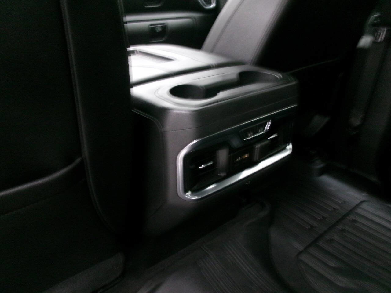 Used 2019 GMC Sierra 1500 SLT w/ SLT Premium Package image 29