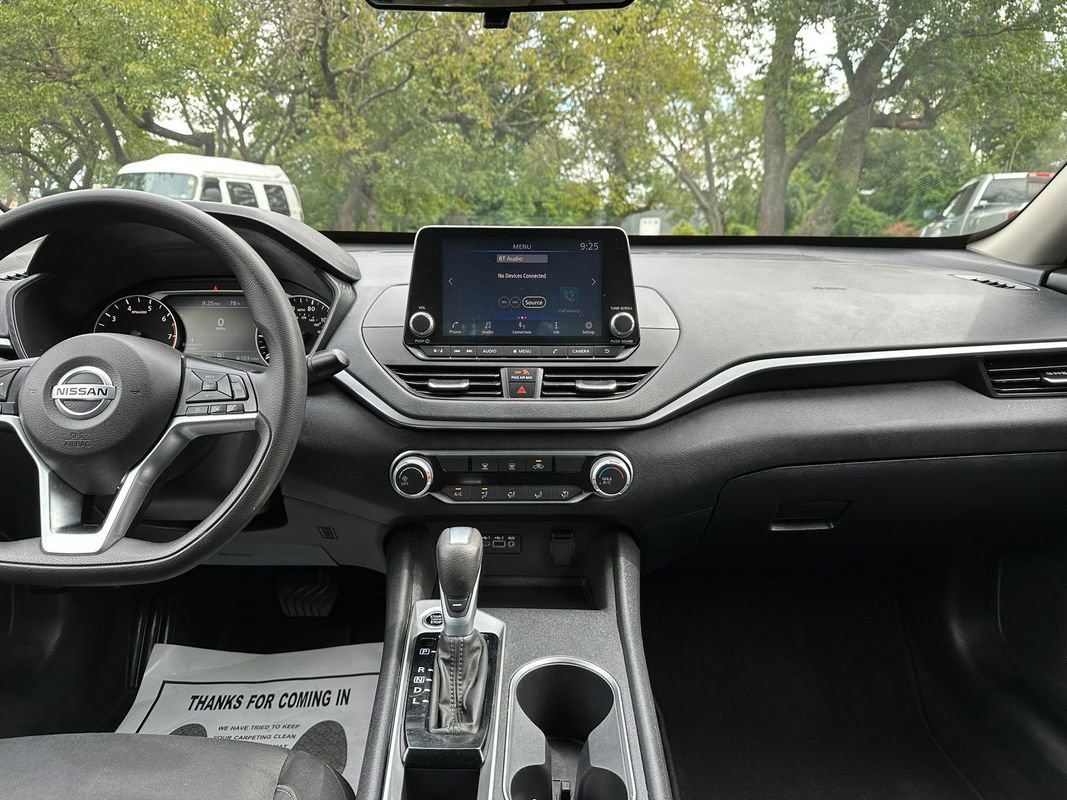 Used 2022 Nissan Altima 2.5 SV image 14