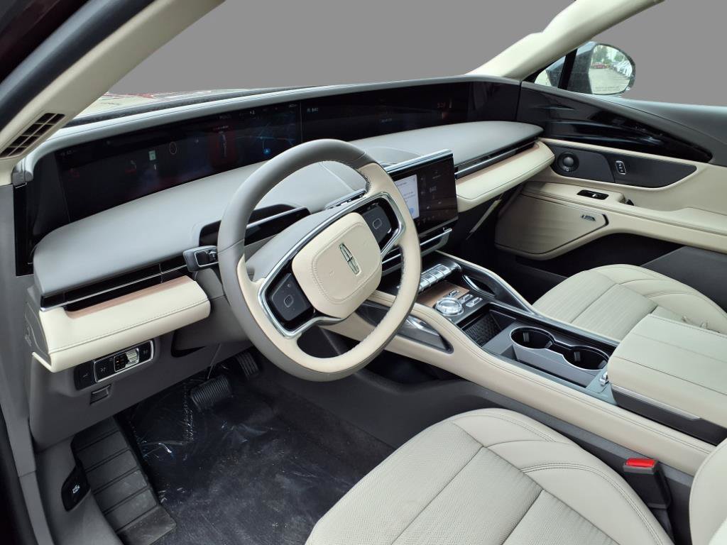 New 2025 Lincoln Nautilus Reserve w/ Jet Appearance Package AWD/4WD image 4
