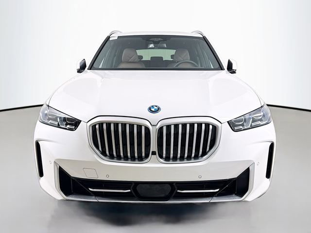 Used 2026 BMW X5 xDrive50e AWD/4WD image 2