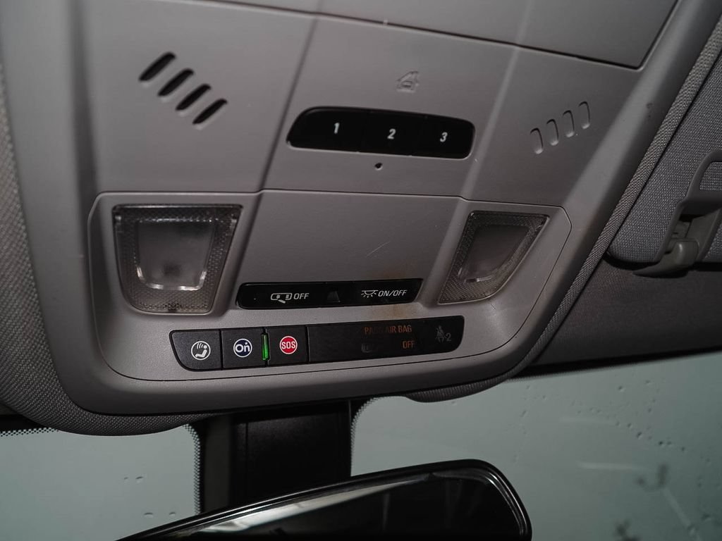 Certified 2018 Chevrolet Equinox LT FWD image 34
