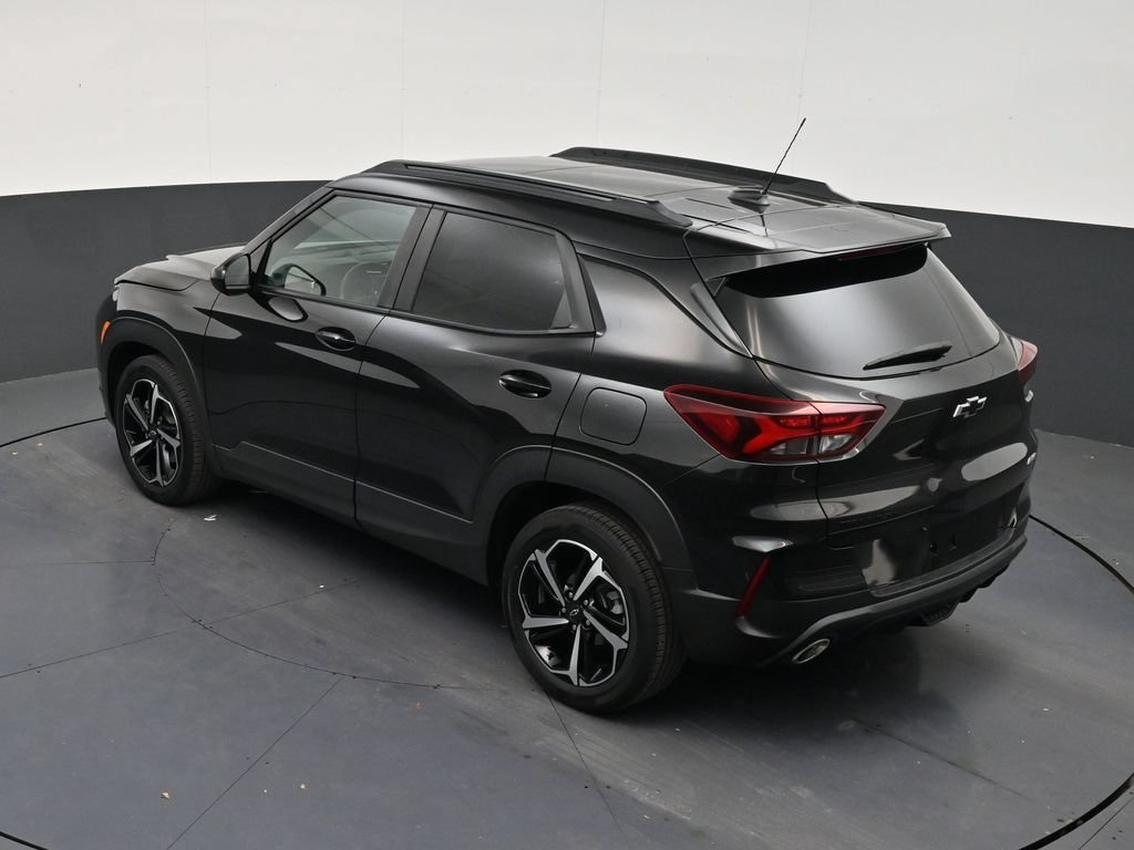 Used 2023 Chevrolet TrailBlazer RS w/ Sun and Liftgate Package FWD image 13