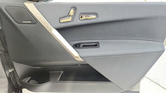 Used 2024 BMW iX xDrive50 w/ Premium Package image 24