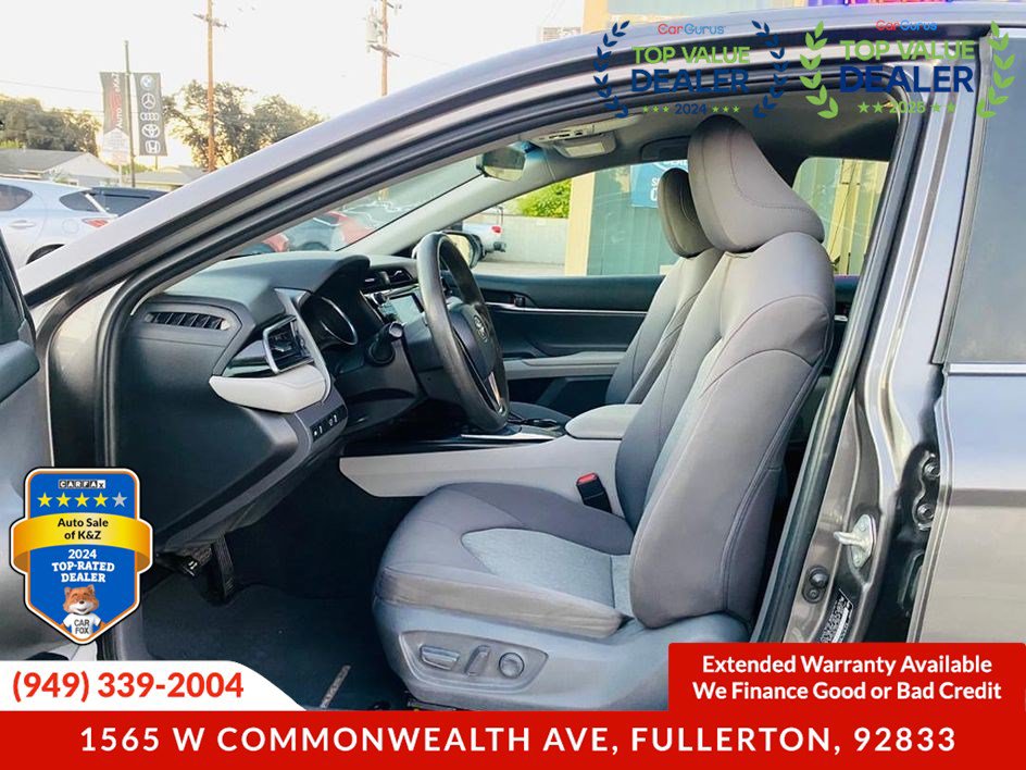 Used 2020 Toyota Camry LE FWD image 14