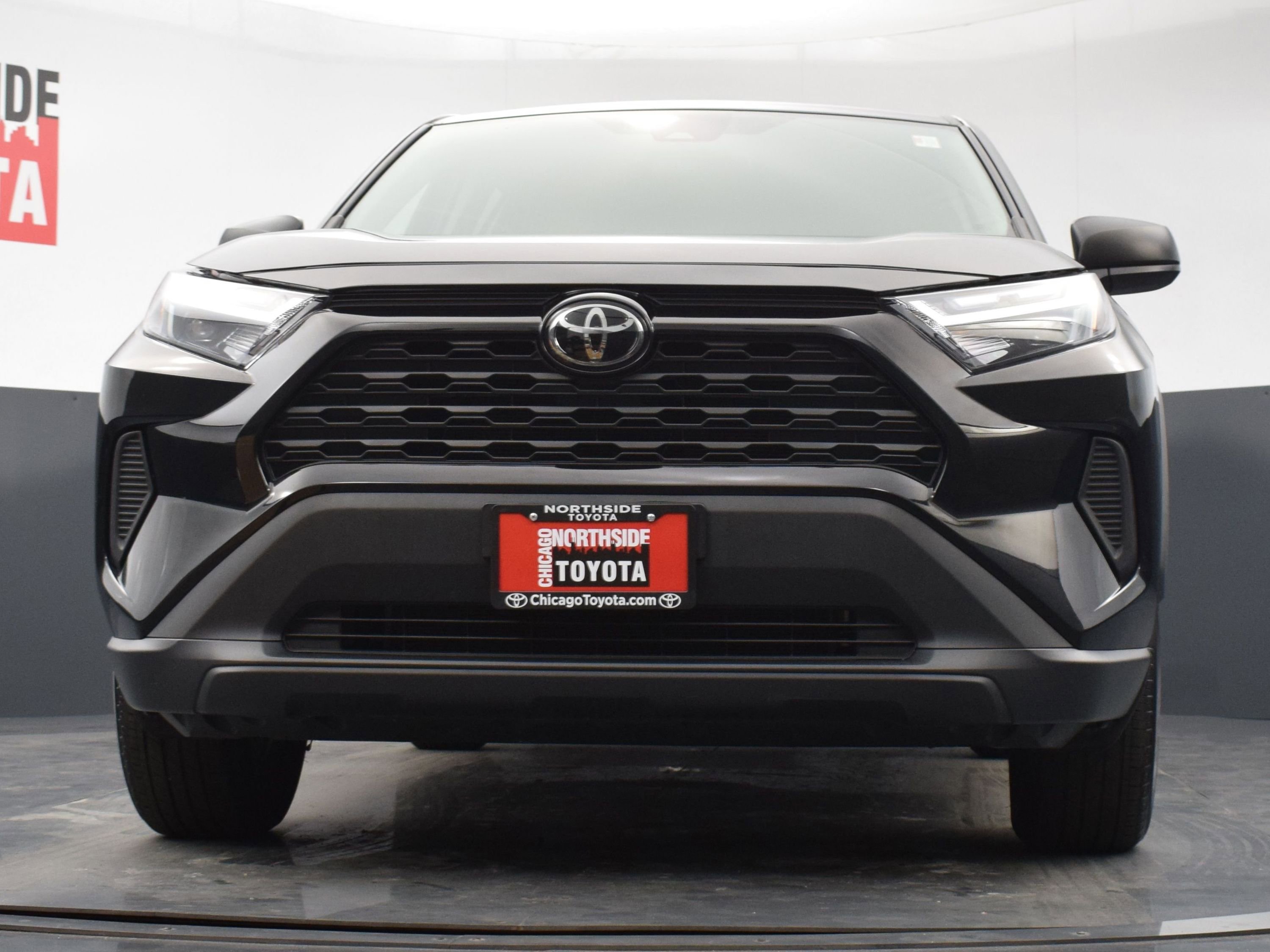 Used 2024 Toyota RAV4 LE image 29