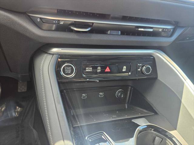 Used 2025 Audi Q5 Prestige AWD/4WD image 30