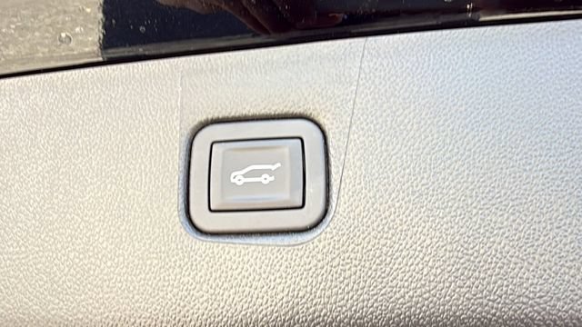 New 2026 Chevrolet Blazer LT w/ Convenience Package FWD image 32