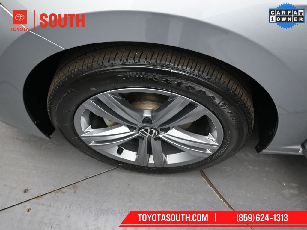 Used 2024 Volkswagen Jetta SE image 36