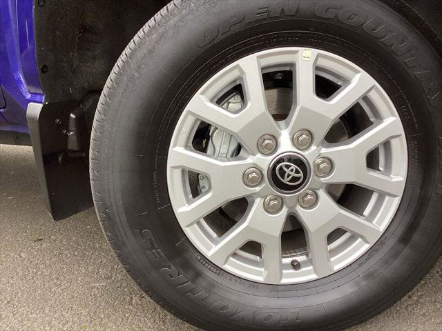 Certified 2025 Toyota Tacoma SR5 image 5