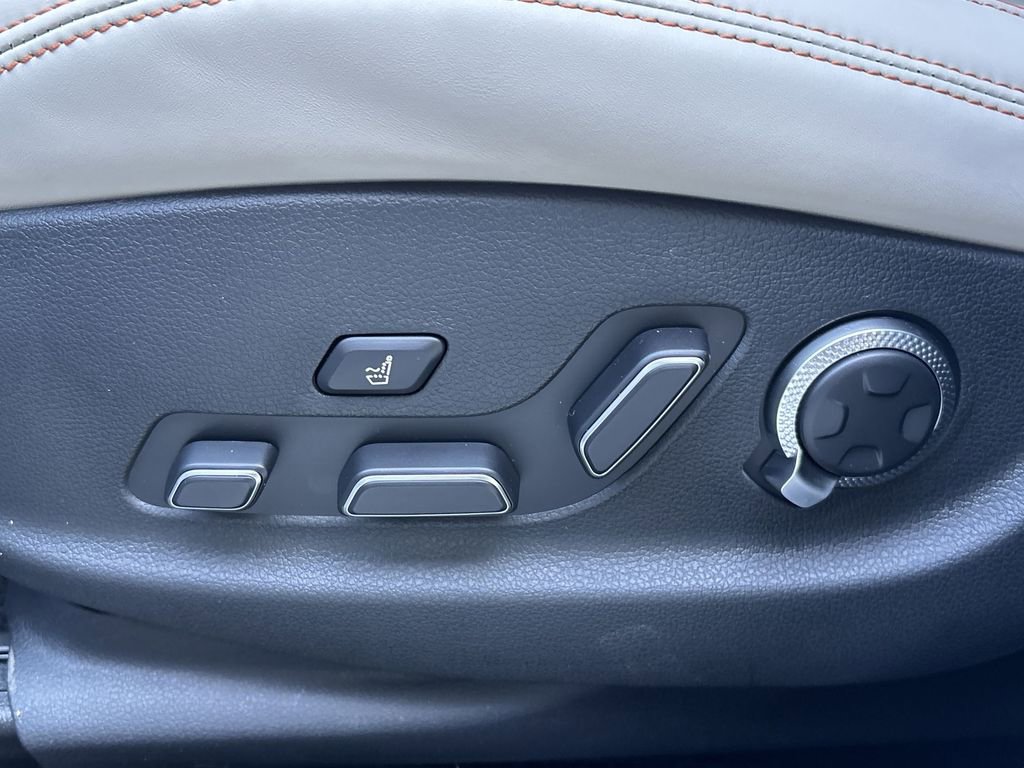 New 2026 Genesis GV70 3.5T Sport Prestige AWD/4WD image 14