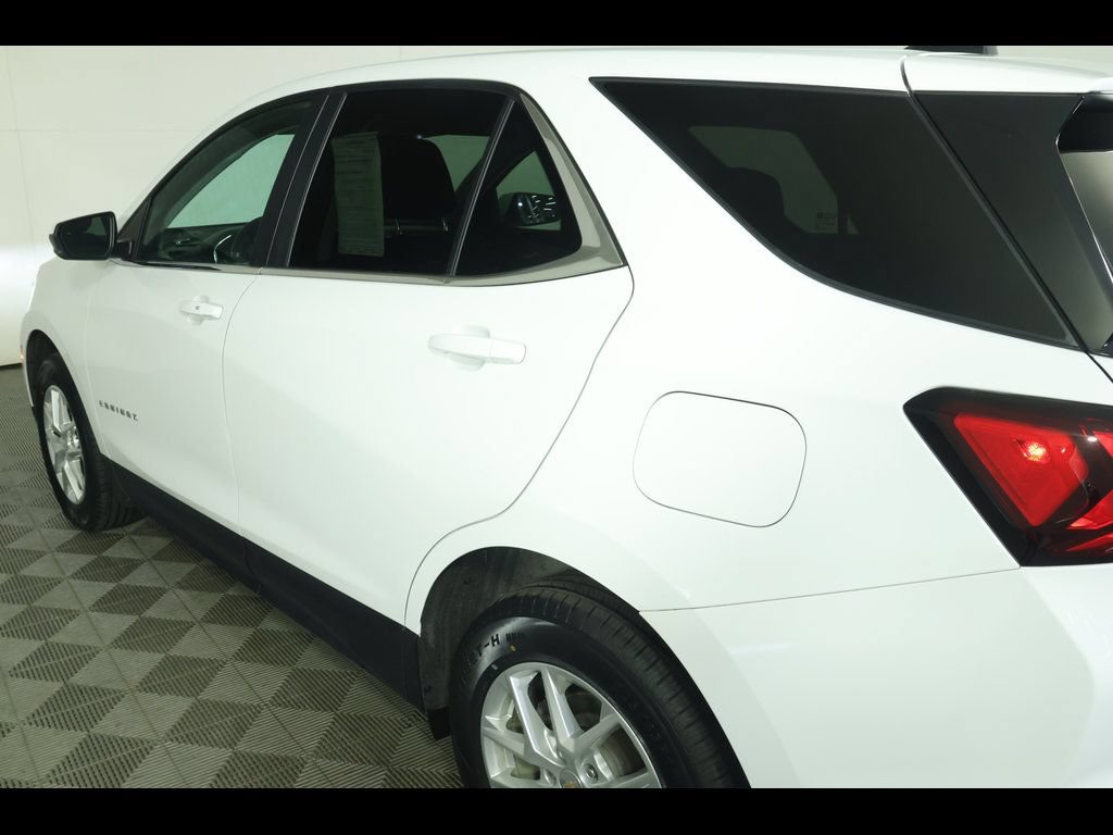 Used 2023 Chevrolet Equinox LT AWD/4WD image 15
