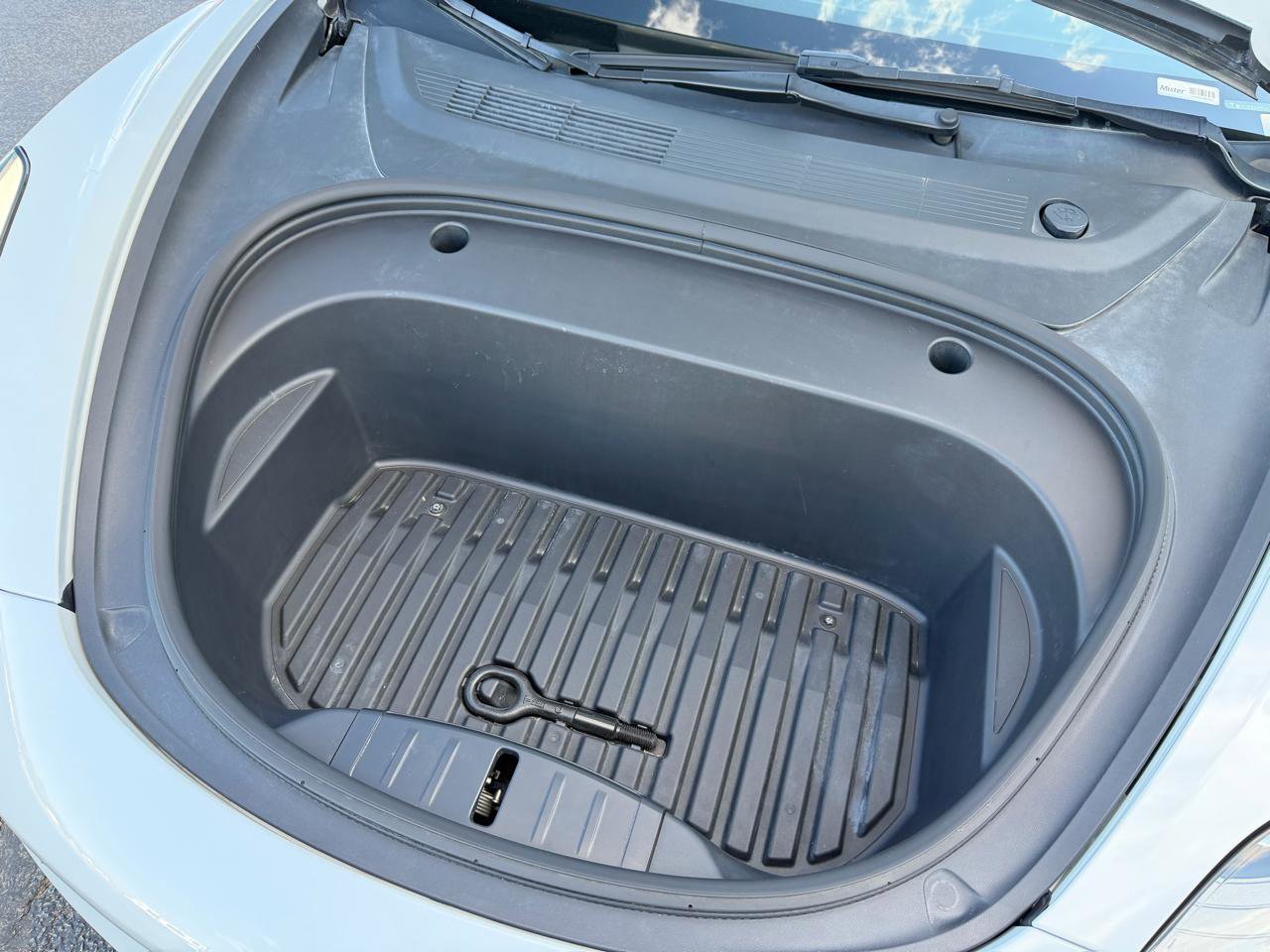 Used 2023 Tesla Model 3 Standard Range image 24