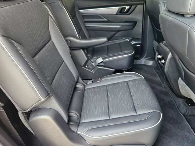 Certified 2026 Buick Enclave Sport Touring w/ Power Package FWD image 25